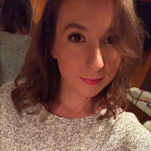 Meet your Posher, Jasmine